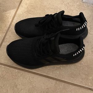 Like new black Adidas